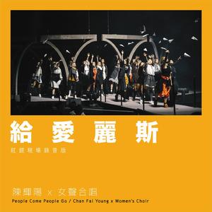 用手臂长的大黑牛互插无毛嫩
